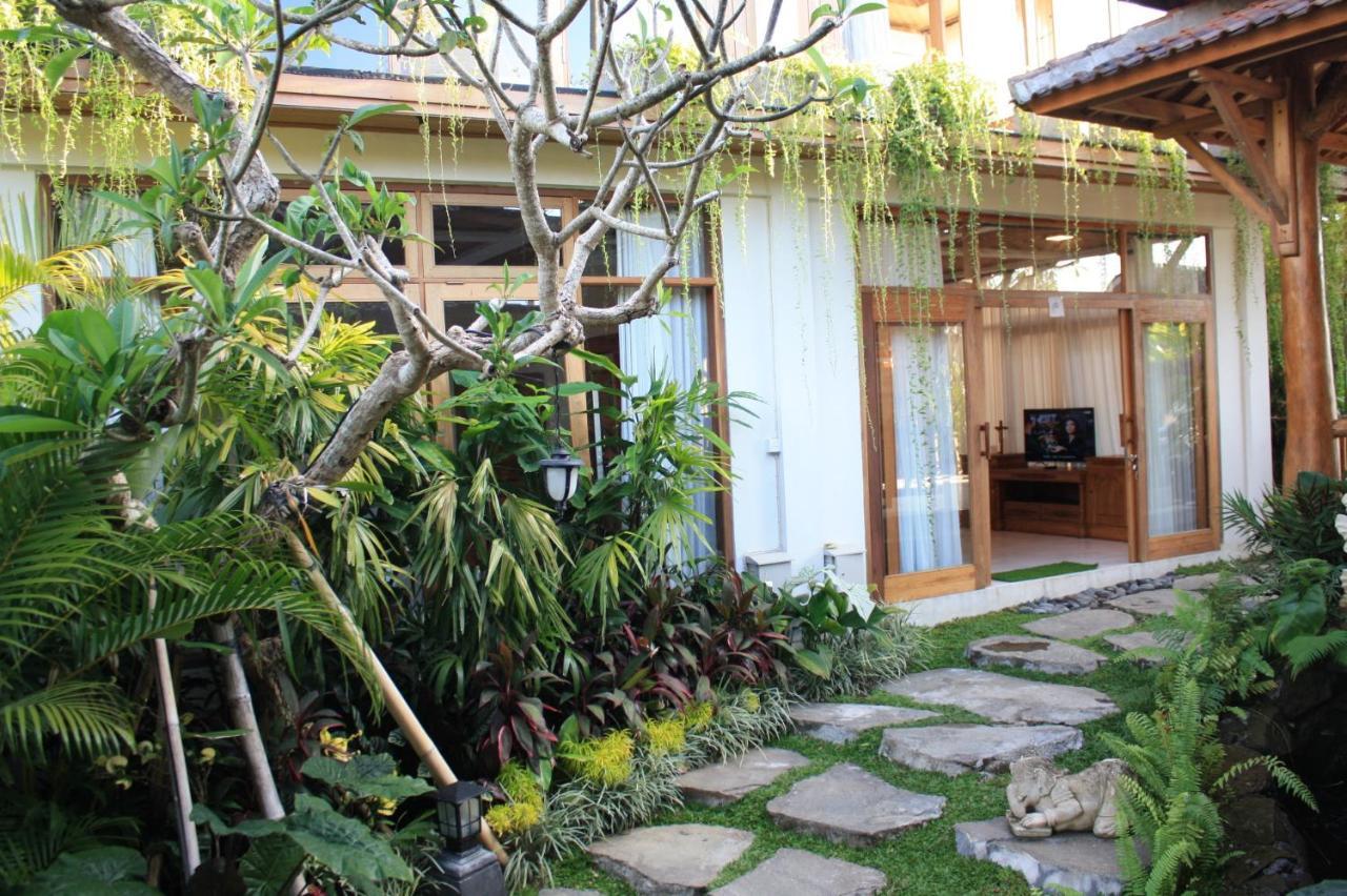 Graha Sandat Villas By Pramana Villas Ubud  Exterior photo